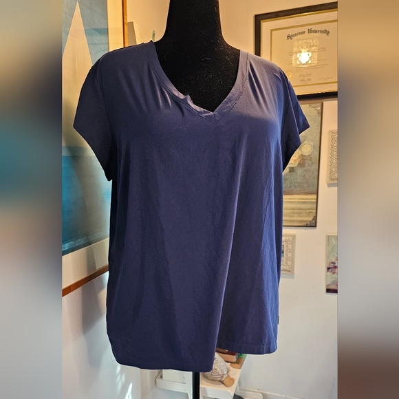 Eddie Bauer 2XL quick drying navy shirt. - Picture 5 of 6